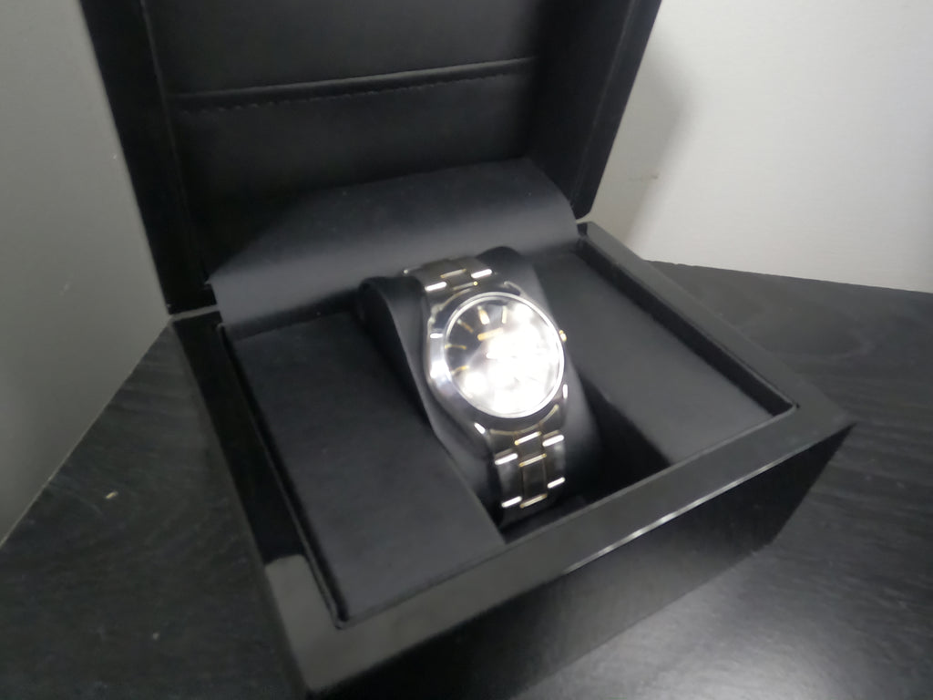 Valore Luxury Watch Display Case - First Edition